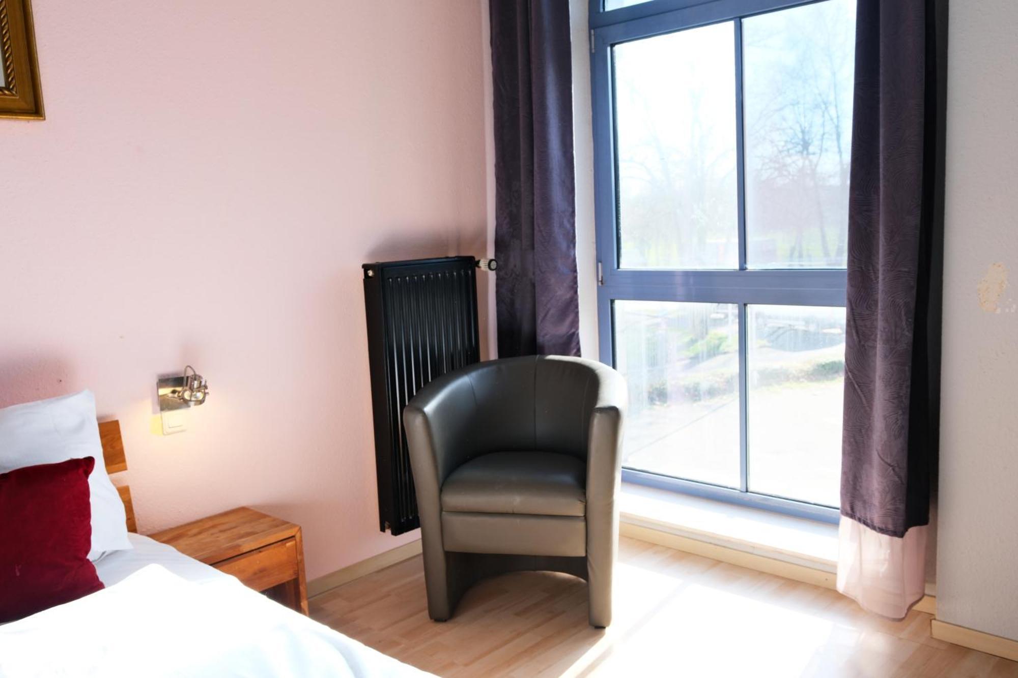 Stargaze Forum Hotel Duesseldorf-هيلدن المظهر الخارجي الصورة